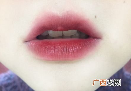 tf09口红真人试色 tf09口红是什么颜色
