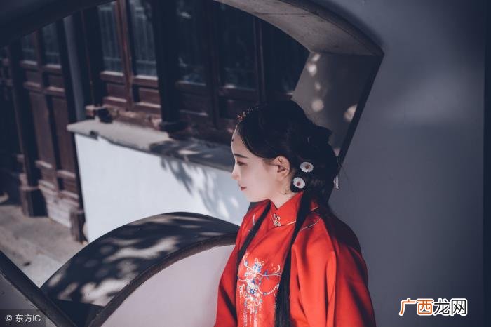 狮子女和什么座最配,狮子座女生和十二星座男的配对