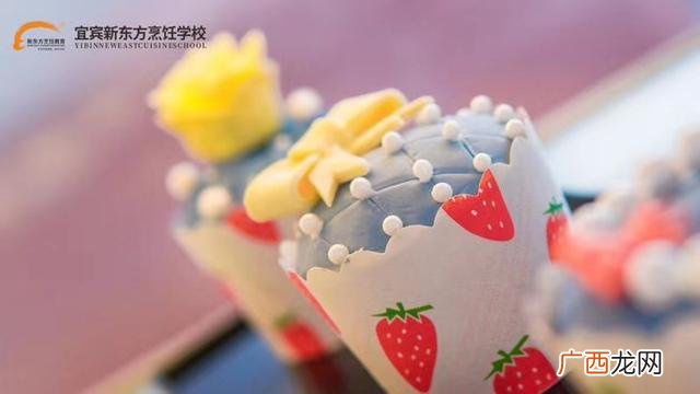 甜点师学校多少 学做蛋糕多久可以出徒