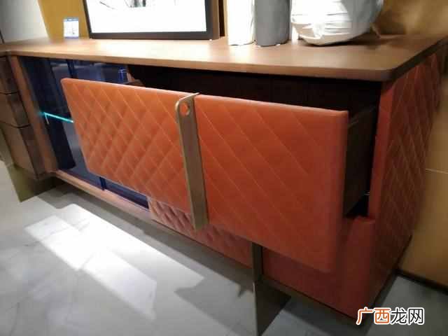 家具店里放什么好卖 家具店还能卖什么