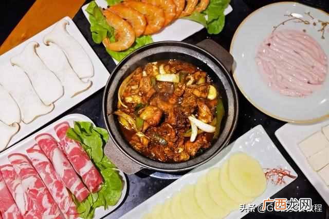 重庆鸡公煲需要什么材料 鸡公煲店有什么煲