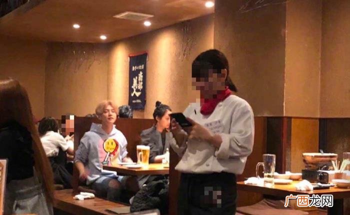 网曝日本偶遇鹿晗关晓彤同框 偶遇鹿晗关晓彤