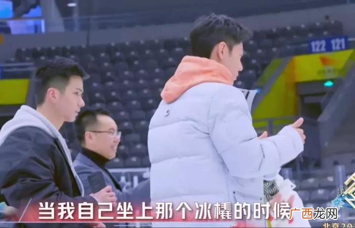 肖战笑容治愈系，29岁肖战笑容太治愈
