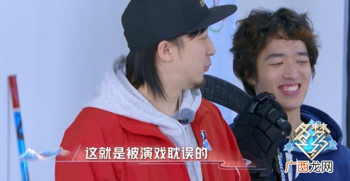 肖战笑容治愈系，29岁肖战笑容太治愈