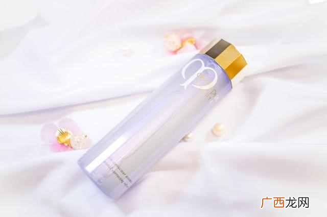 混合性皮肤用什么护肤品好（混合性皮肤护肤品