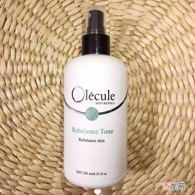 油性皮肤用什么化妆品补水效果比较好（女油性
