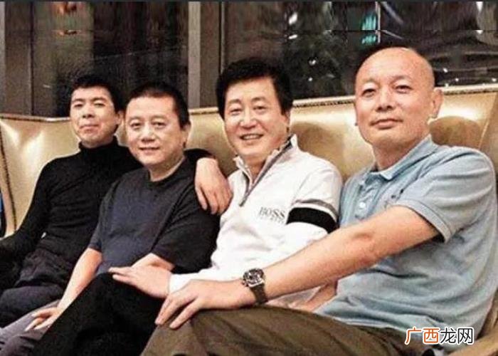 王朔和冯小刚合作电影，曾经是好友的冯小刚和王朔为何渐行渐远