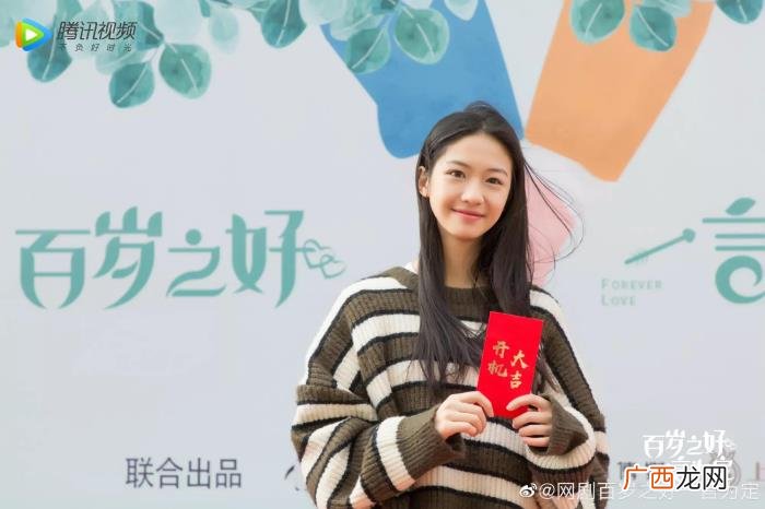 王安宇寸头对镜拍，被王安宇的寸头帅呆