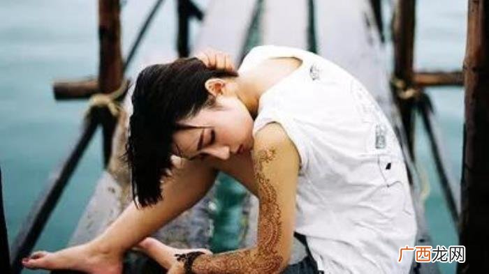 男人有外遇女人怎么办,女人最正确的做法是什么