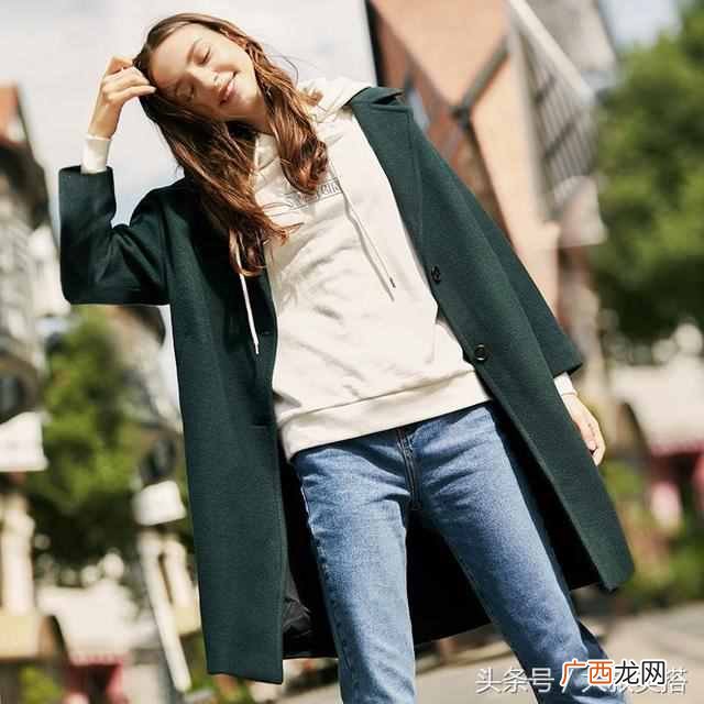 墨绿色服装搭配推荐 墨绿色配什么颜色好看