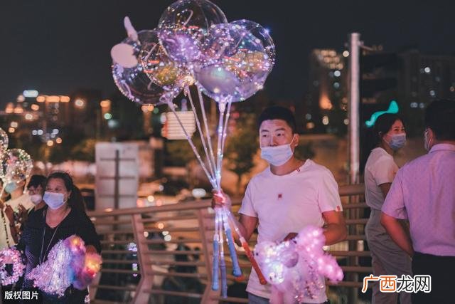 几千块钱的创业小项目,农村地摊10大快消品