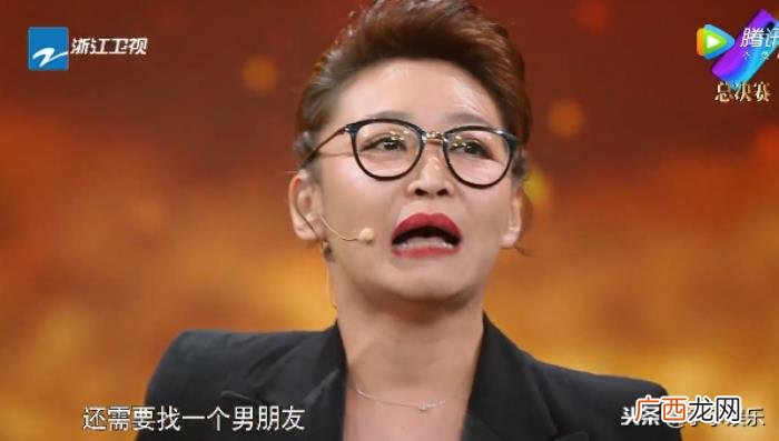 涂松岩的妻儿来为他加油 涂松岩的老婆