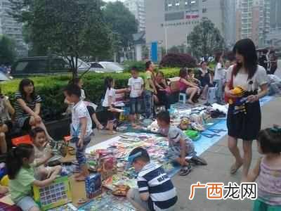 摆地摊什么东西好卖又赚钱?最适合摆地摊的商