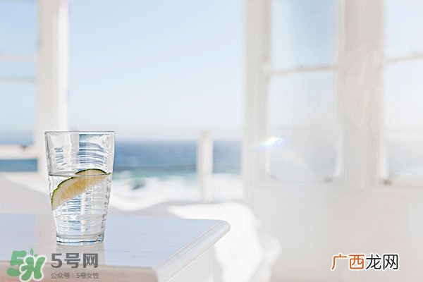 上火吃是什么降火快春天吃什么降火最快