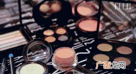 女生化妆都需要什么化妆品和工具（化妆新手必