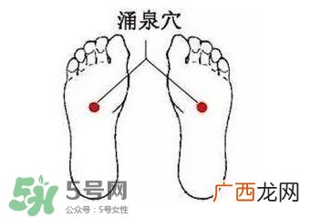 艾灸可以去黑眼圈吗？艾灸可不可以去黑眼圈