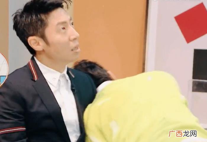 男生会随意肢体接触吗，男歌手热衷肢体接触
