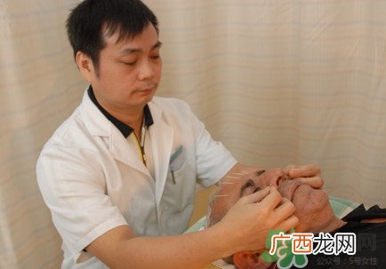 针灸可以治疗失眠吗？失眠时针灸哪些穴位有效