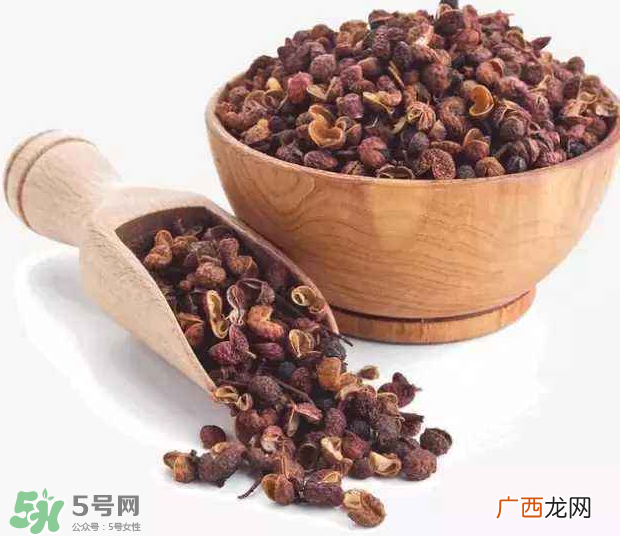 花椒泡脚能祛湿吗？怎样用花椒去湿去寒？