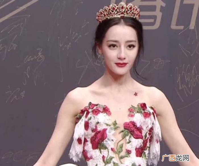 宋茜成龙杨幂迪丽热巴，杨幂迪丽热巴战唐嫣