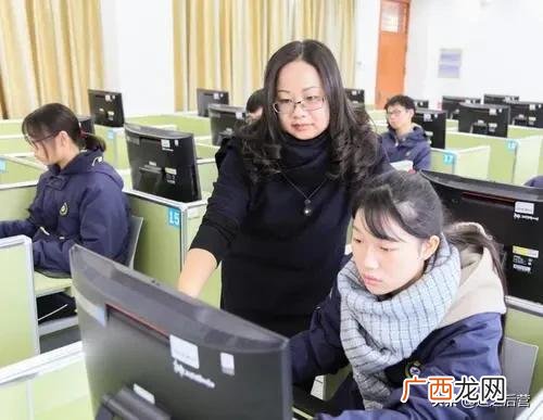 感性的人适合什么专业,感性的人适合做什么工作