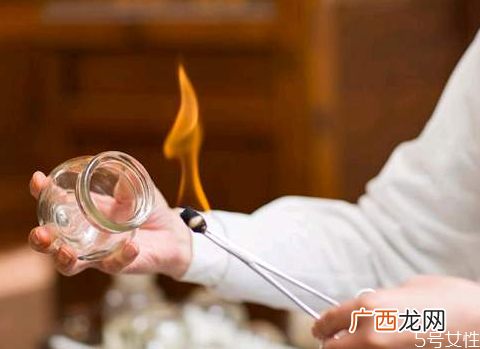 拔火罐起泡怎么处理最快拔火罐水泡不处理行吗
