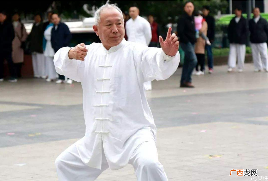 八段锦有哪些排病反应练八段锦禁忌
