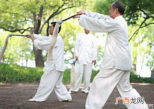八段锦有哪些排病反应练八段锦禁忌