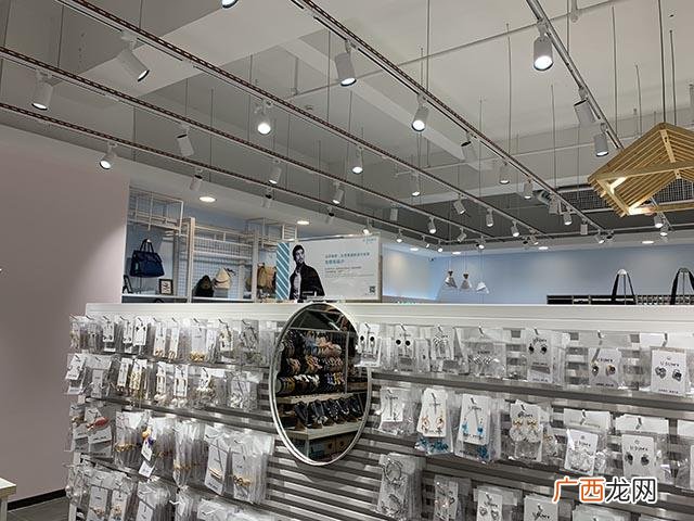 适合一个人开的实体店,适合女生一个人开的网店
