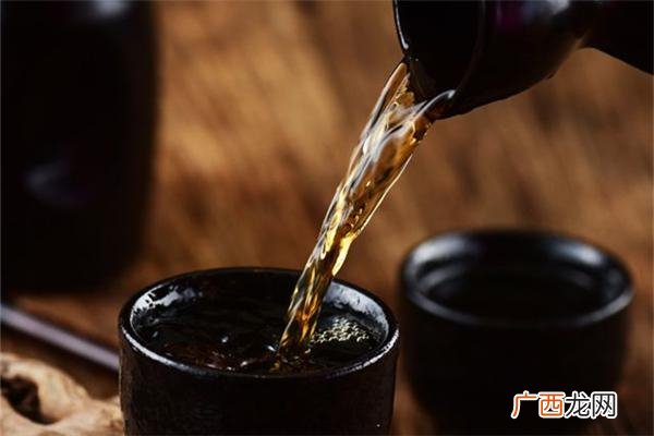 雄黄酒是黄酒吗雄黄酒有什么功效