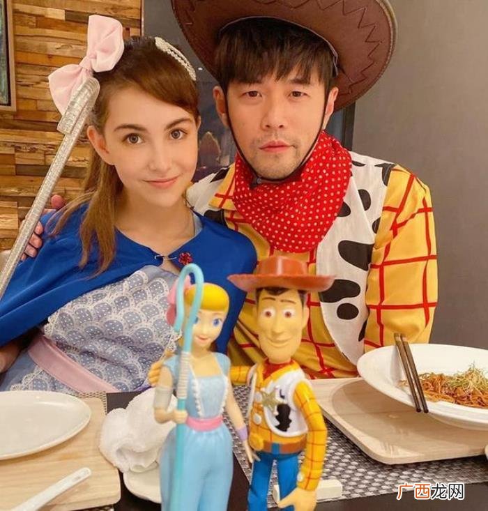 昆凌和周杰伦认识的时候多大，17岁就遇周杰伦的她都经历了什么