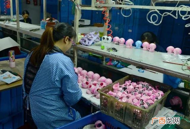 直接联系厂家的手工活,适合农村小商品加工