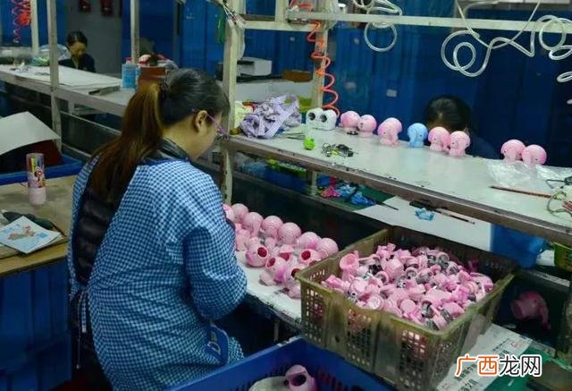 直接联系厂家的手工活,适合农村小商品加工