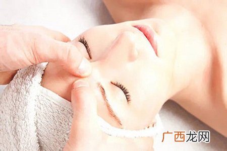 眼部保健的瑜伽动作能有效缓解视疲劳