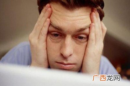 午休时的瑜伽保健及暖身又健身