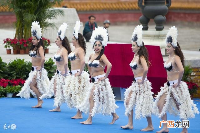 裤子外发加工送货上门,大量服装外贸订单急需加工厂
