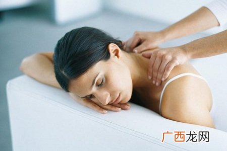 颈椎疼痛怎么办?日常必做保健操
