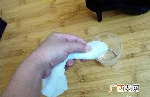 新买的鞋子磨脚怎么处理(如何解决鞋子磨脚问