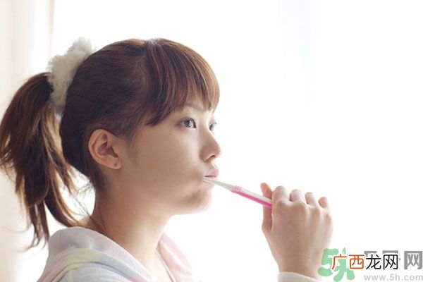 温水刷牙好还是冷水刷牙好？温水刷牙的好处