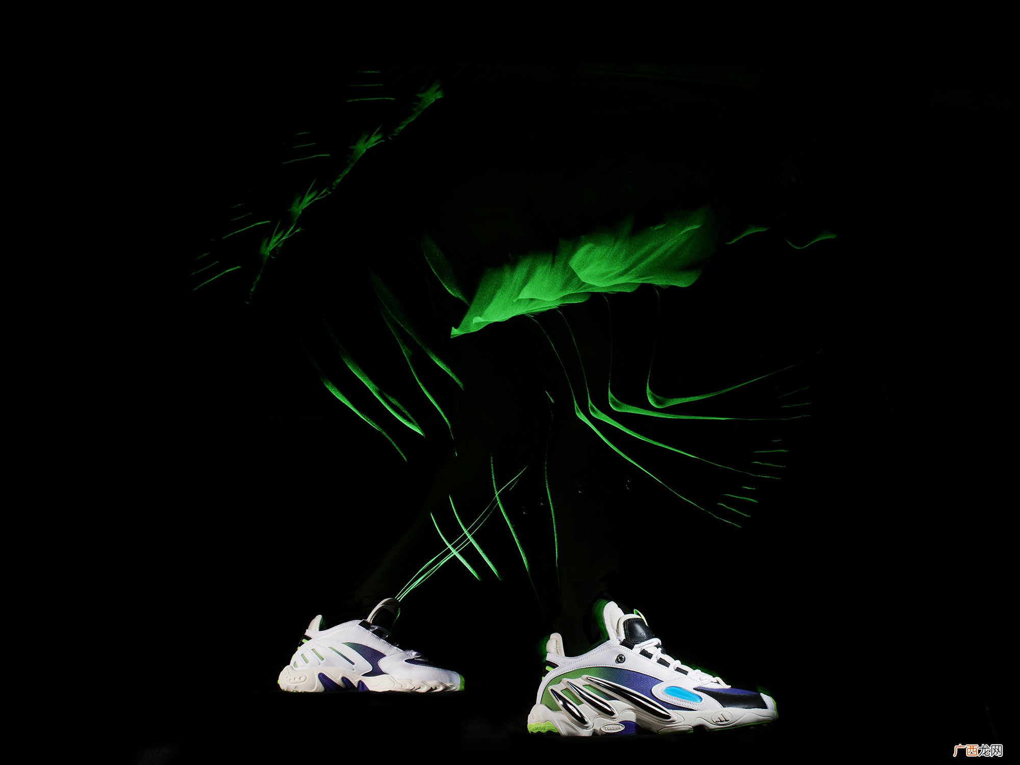adidas Originals 和 SANKUANZ 携手带来全新系列