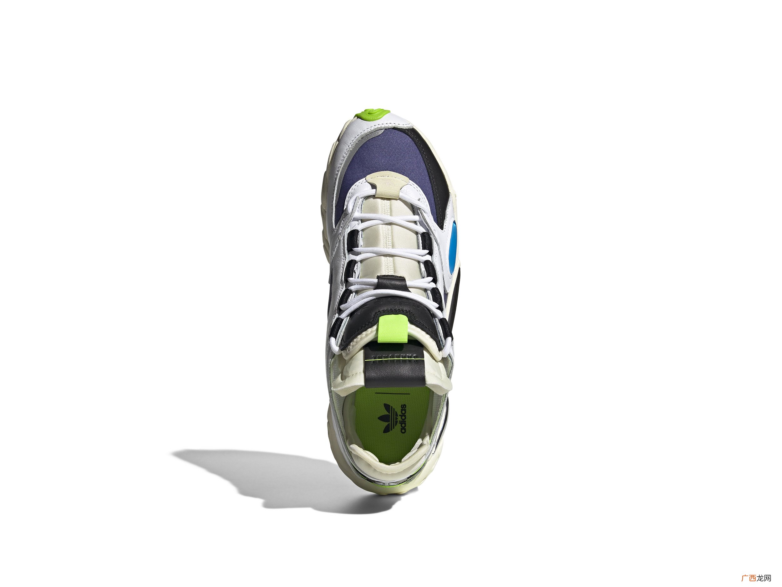 adidas Originals 和 SANKUANZ 携手带来全新系列