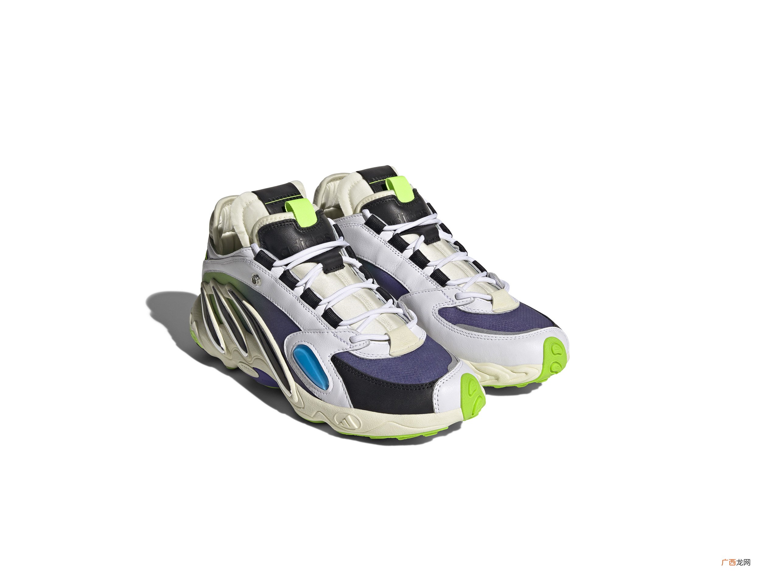 adidas Originals 和 SANKUANZ 携手带来全新系列