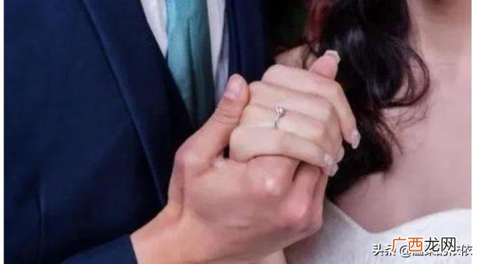 为什么始终忘不了初恋 已婚男忘不了一个女人