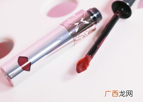 ysl2018银管水润唇釉11号试色好看吗
