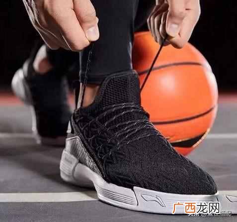 篮球鞋什么牌子好，2018十大性价比篮球鞋推荐