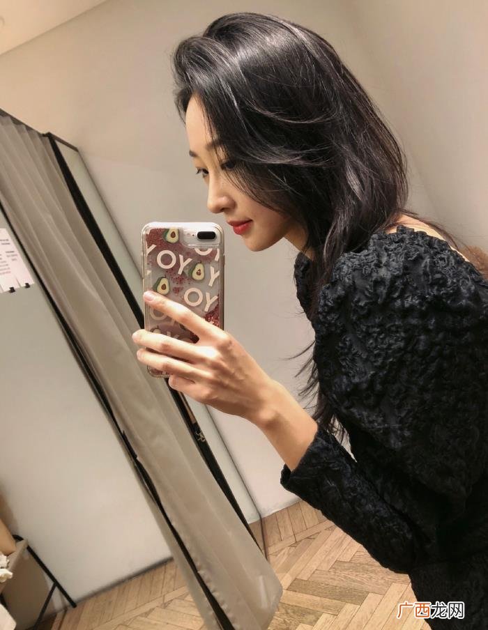 摩羯女笑容给人的感觉，12星座谁的笑容最迷人