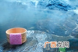 泡温泉什么季节最好？泡温泉的最佳时间长度