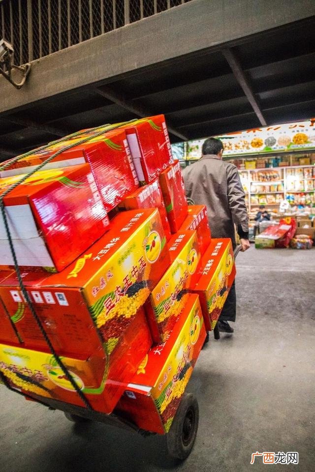 沙坪坝零食批发市场,重庆零食批发市场进货在哪