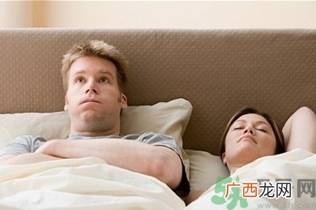 落枕晚上怎么睡觉好？落枕后怎么睡觉？