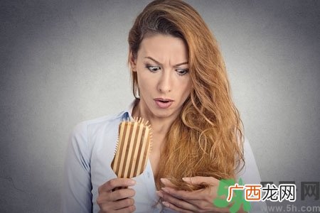 掉头发厉害是缺少什么?掉头发厉害吃什么维生素?